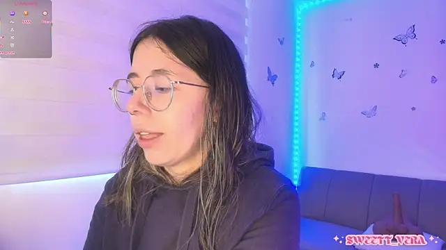 sweettvera online show from May 2026 01:17:01 PM