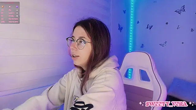 Snapshot of sweettvera chatting on November 2025 11:04:02 AM sweettvera online show from November 2025 11:04:02 AM