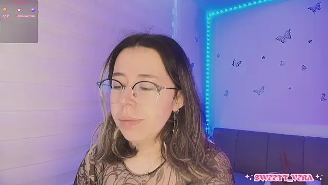 sweettvera online show from February 2026 01:11:01 PM