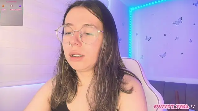 sweettvera online show from May 2026 12:44:01 PM