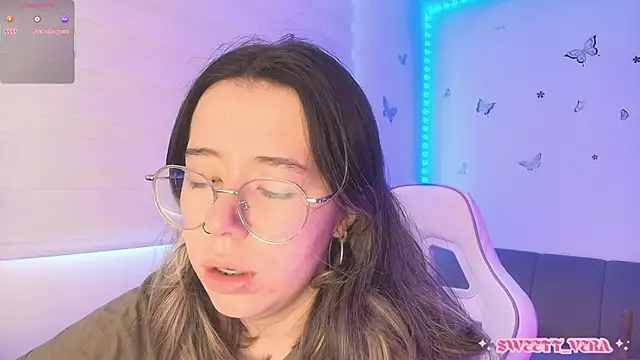 sweettvera online show from May 2026 01:01:01 PM