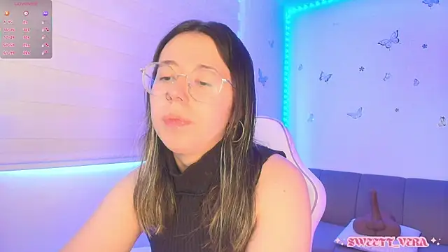 Snapshot of sweettvera chatting on June 2026 01:42:02 PM sweettvera online show from June 2026 01:42:02 PM