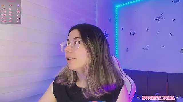 sweettvera online show from March 2026 12:17:01 PM