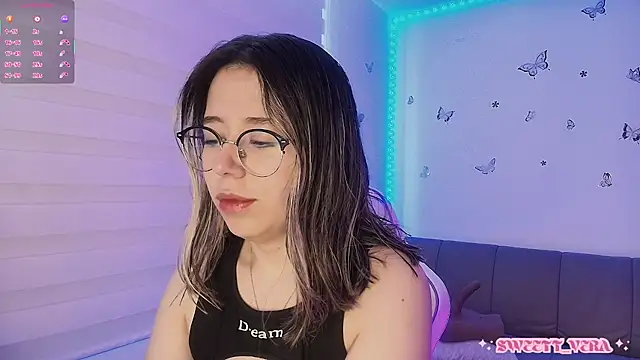 sweettvera online show from February 2026 01:41:02 PM