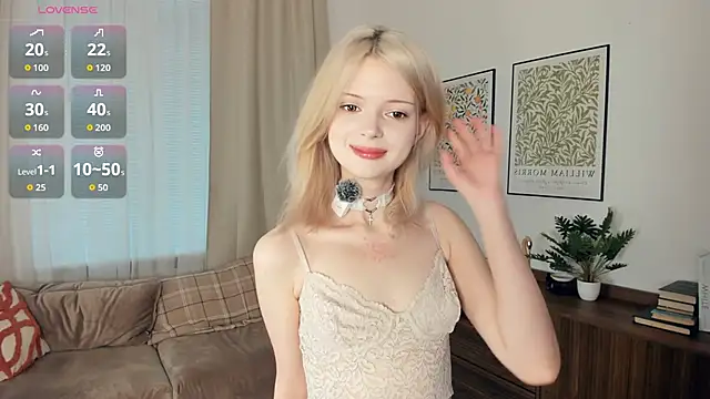 LaureMestler online show from November 2025 07:35:02 AM