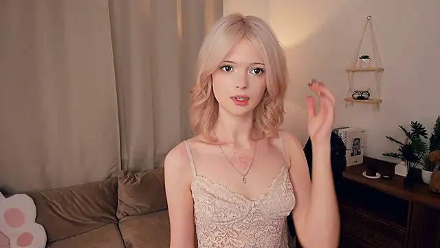 LaureMestler online show from February 2026 09:17:02 AM