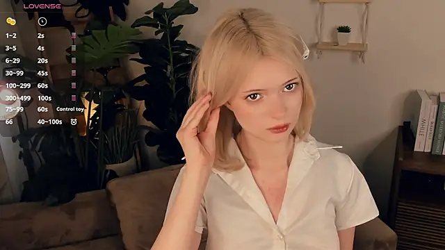 LaureMestler online show from May 2026 11:15:01 AM