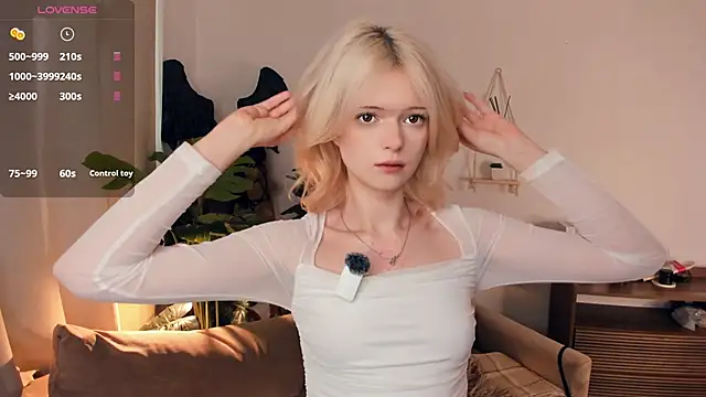 LaureMestler online show from March 2026 08:27:02 AM