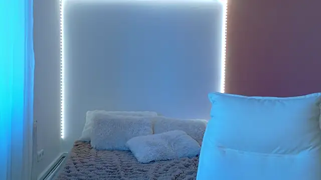 Anaayss  online show from March 2026 06:10:02 AM