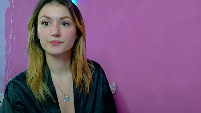 Anaayss  online show from November 2025 06:07:02 AM