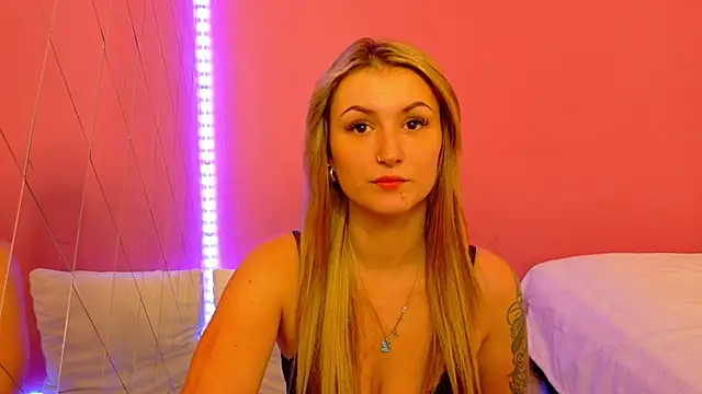 Anaayss  online show from November 2025 05:08:01 AM