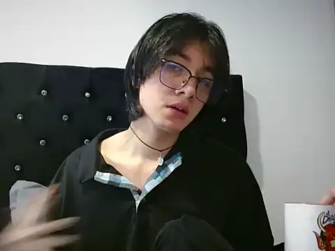 Snapshot of Matti_Mendez_ chatting on July 2026 04:14:02 PM Matti Mendez online show from July 2026 04:14:02 PM