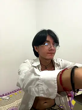 Matti Mendez  online show from October 2025 03:33:02 PM