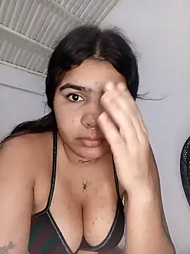 Sashalana online show from November 2025 12:53:02 PM