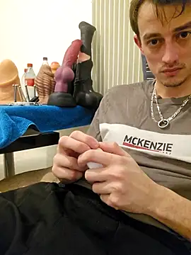 Chrisou73 online show from March 2026 08:05:01 PM