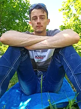 Chrisou73 online show from April 2026 01:52:01 PM