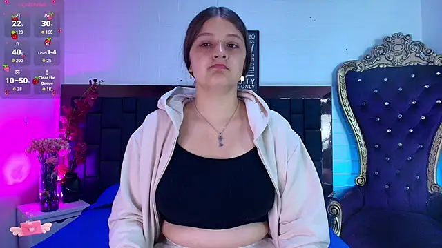 Krystal Heartss online show from December 2025 12:59:02 PM