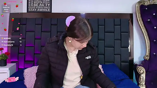 Krystal Heartss online show from November 2025 02:34:02 PM