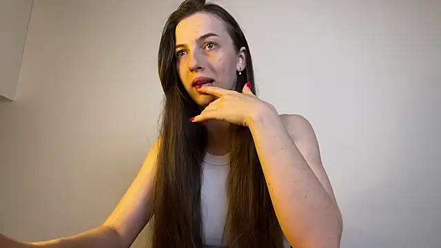 Prettyyy Angel online show from April 2026 07:18:01 PM