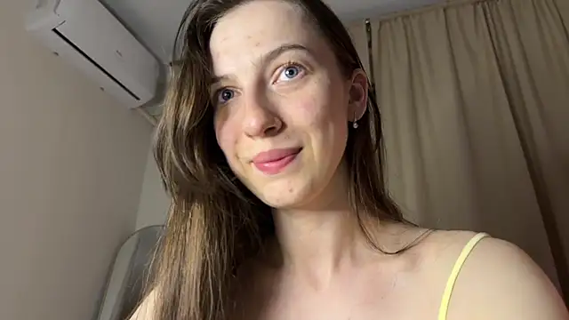 Prettyyy Angel online show from May 2026 07:45:02 PM