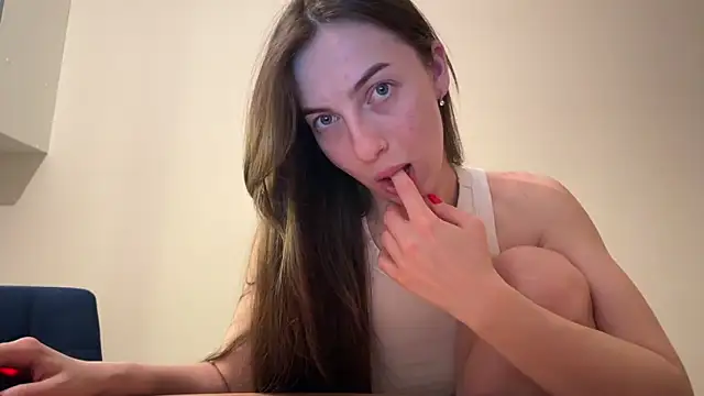 Prettyyy Angel online show from April 2026 06:56:01 PM