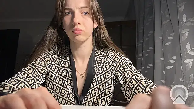 Prettyyy Angel online show from January 2026 04:21:02 PM