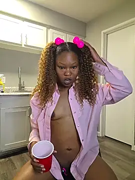 tokyobelle online show from April 2026 01:47:01 PM