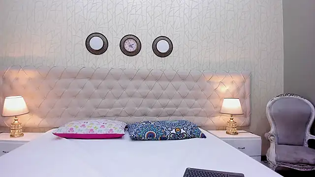 VaniaRose online show from November 2025 01:26:02 PM