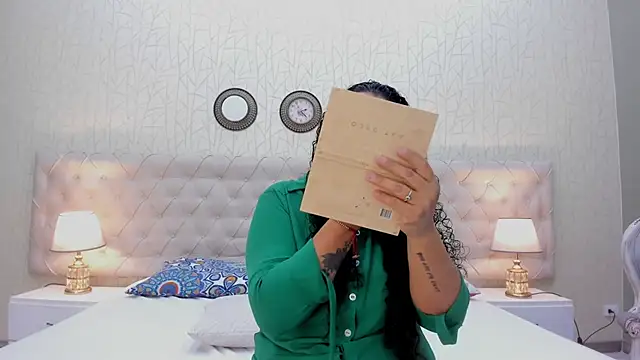 VaniaRose online show from November 2025 01:14:02 PM