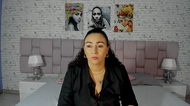 VaniaRose online show from October 2025 01:21:02 PM