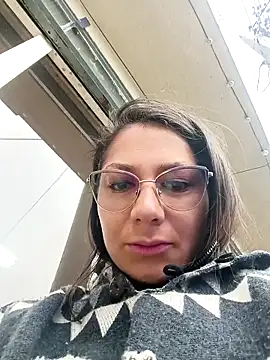 Mia-love-03 online show from September 2025 12:22:01 PM