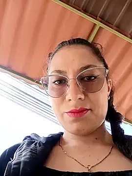 Mia-love-03 online show from November 2025 03:56:01 PM