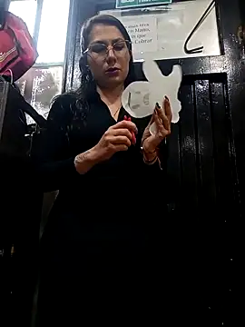 Mia-love-03 online show from October 2025 07:15:01 PM