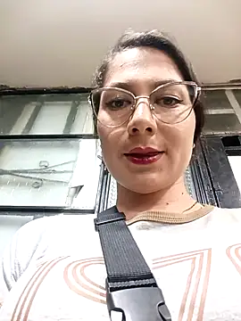 Mia-love-03 online show from November 2025 12:04:01 AM