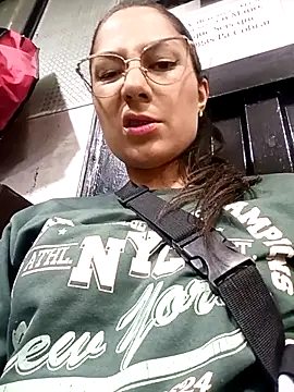 Mia-love-03 online show from October 2025 11:52:01 PM