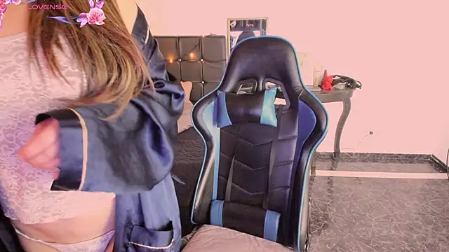 Hanna MA online show from November 2025 04:54:02 PM