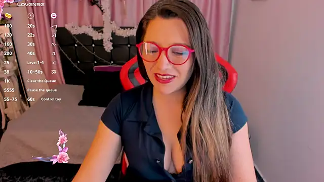 Hanna MA online show from December 2025 03:14:02 PM