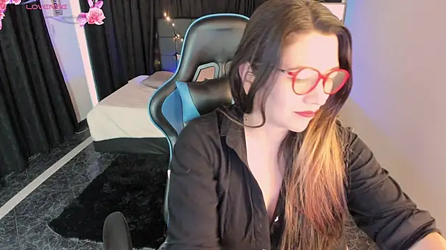 Hanna MA online show from November 2025 01:05:02 PM