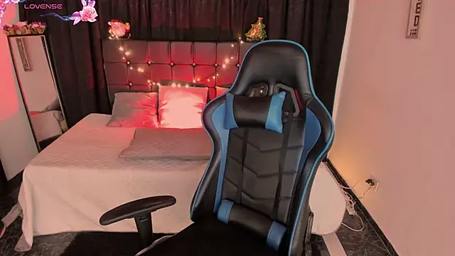 Hanna MA online show from December 2025 02:52:01 PM