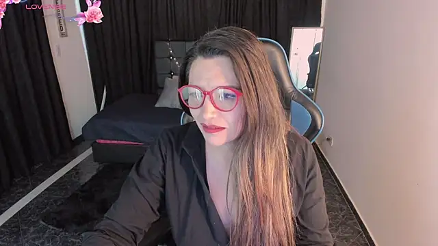 Hanna MA online show from October 2025 03:43:02 PM