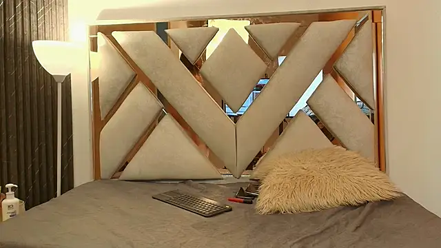 Lia Roseh online show from February 2026 08:07:01 PM