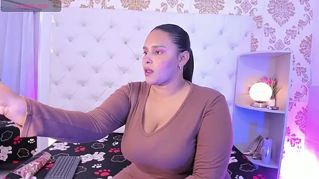 afrodita-Stone online show from December 2025 03:30:02 AM