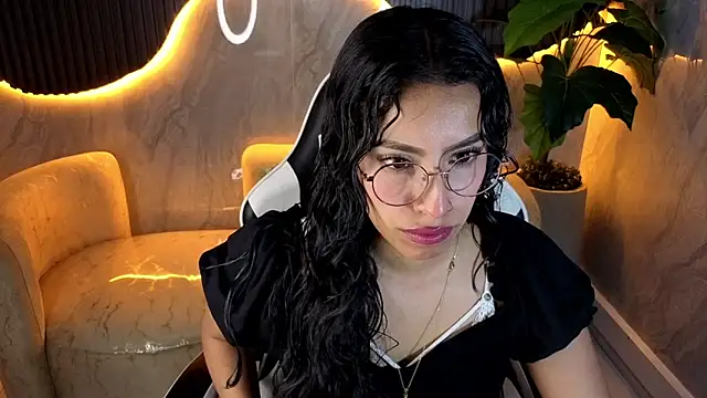 Snapshot of elowhyn_dior_tp chatting on October 2025 12:08:01 PM elowhyn dior tp online show from October 2025 12:08:01 PM