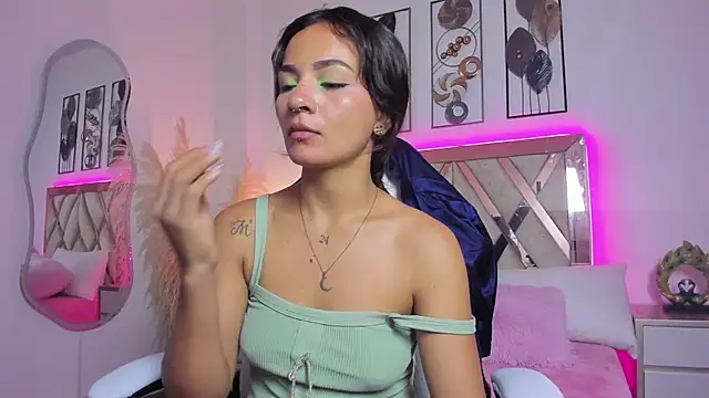 Snapshot of akira_09_ chatting on November 2025 01:10:02 PM akira 09 online show from November 2025 01:10:02 PM