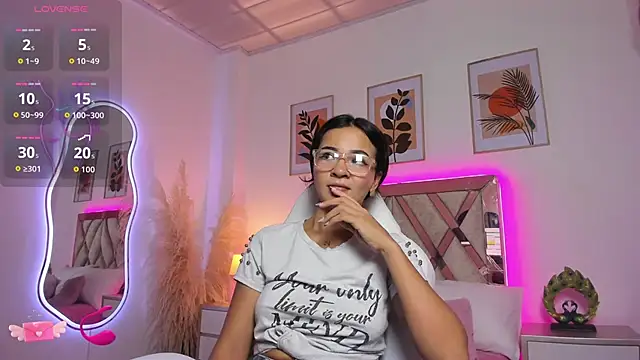 Snapshot of akira_09_ chatting on November 2025 12:11:02 PM akira 09 online show from November 2025 12:11:02 PM