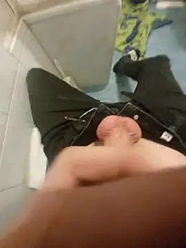 Snapshot of Jann12nick chatting on October 2025 10:13:01 PM Jann12nick online show from October 2025 10:13:01 PM