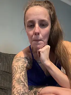 EmmieMaexox online show from October 2025 11:11:02 AM