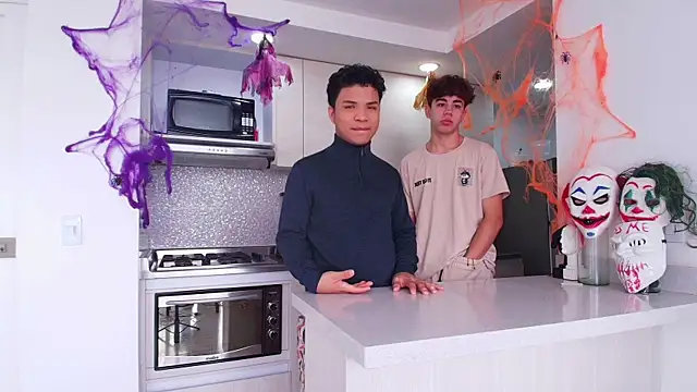 latin naughty boys online show from October 2025 02:03:02 PM
