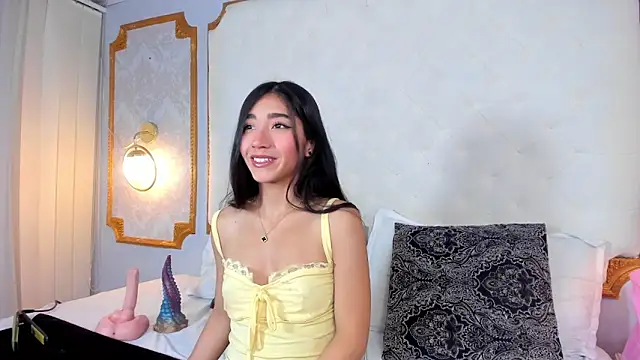 Mariana Kalo online show from November 2025 08:30:01 AM