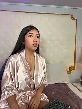 Mariana Kalo online show from April 2026 10:54:02 AM